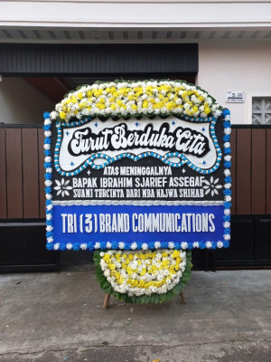 Papan Bunga Duka di Cermee